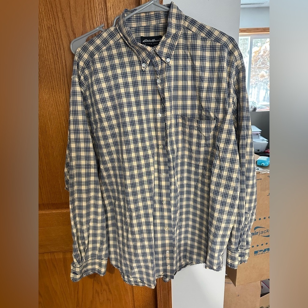 Eddie Bauer Men's Casual Blue and Cream Checkered Shirt